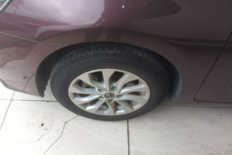 Used Nissan Sylphy 2016 1.6 XL CVT Luxury Edition Left Front Wheel Hub