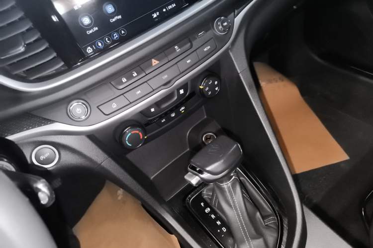 Used Buick GT 2021 Revised Version Flagship 1.5L Automatic Elite Edition Gear Lever