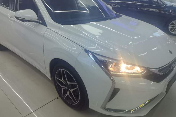 Used Dongfeng Aeolus Yixuan 2021 230T Automatic Chasing Shadow Edition