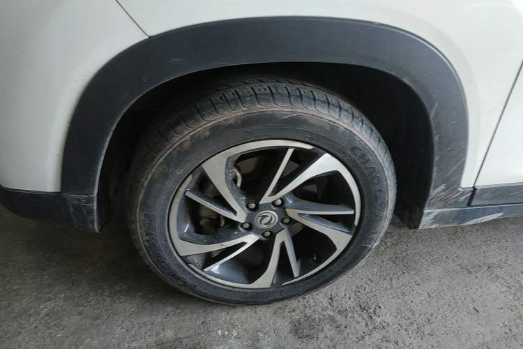 Used Dongfeng Fengon S560 2018 1.8L Manual Comfort 7-Seater
