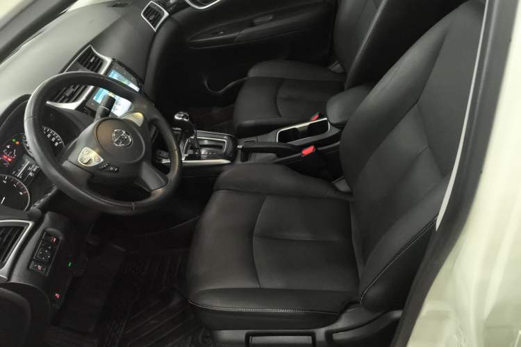 Used Nissan Sylphy 2019 1.6XV CVT Smart Connect Luxury Edition China VI Standard Left Front Seat