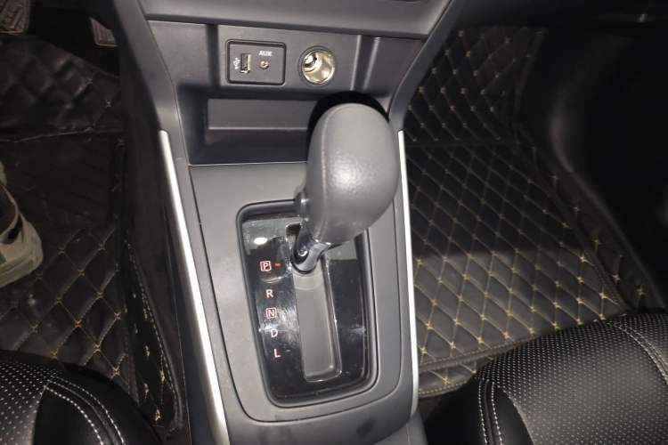 Used Nissan Sylphy 2021 Classic 1.6XE CVT Comfort Edition Gear Lever