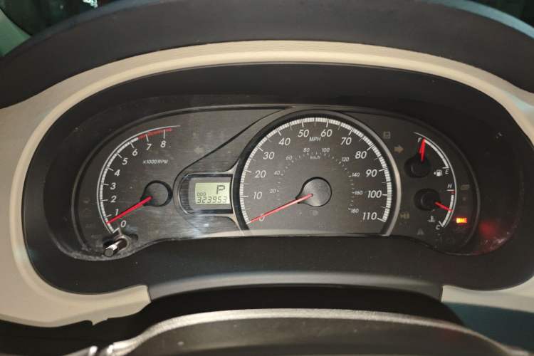 Used Toyota SIENNA 2014 3.5L Sienna LE Two-Wheel-Drive Version
