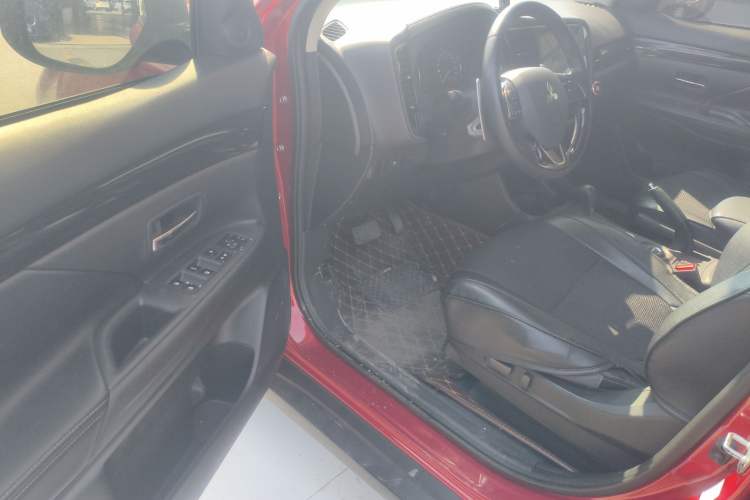 Used Mitsubishi Outlander 2016 2.4L 4x4 Elite Edition 5 Seats