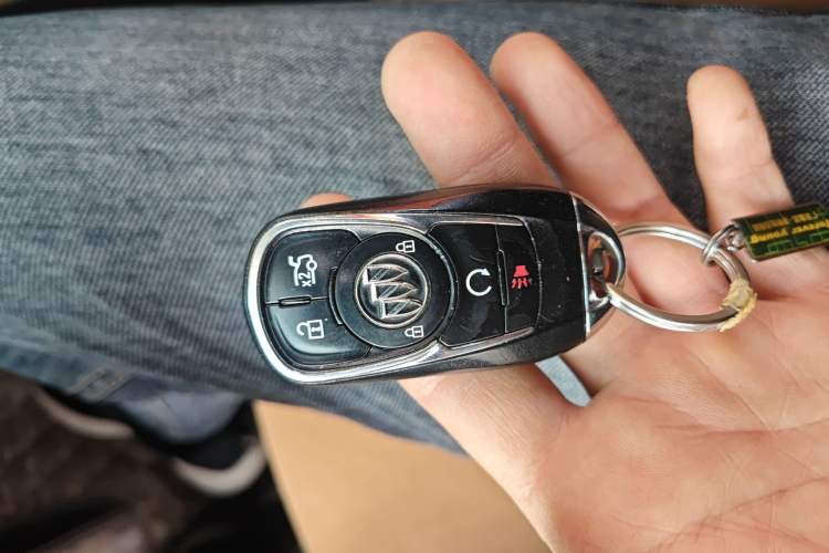 Used Buick LaCrosse 2018 28T Luxury Model
