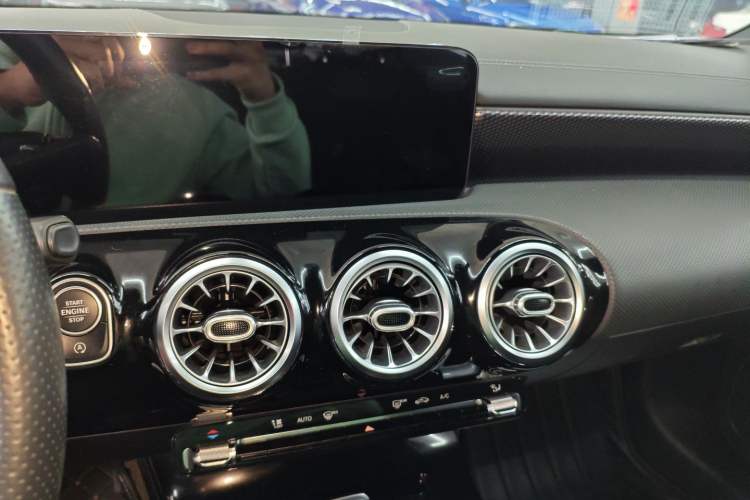 Used Mercedes-Benz A-Class 2021 A 200 L Sport Sedan Fashion Model