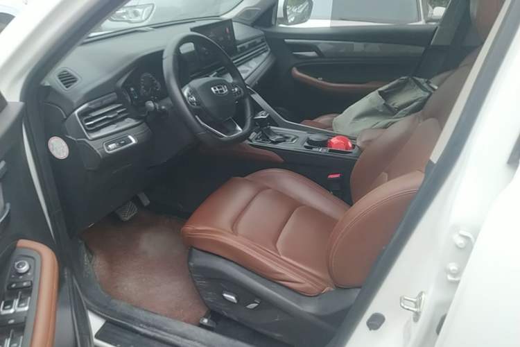 Used Geely Auto Vision X6 2021 PRO 1.4T Automatic Prestige Model