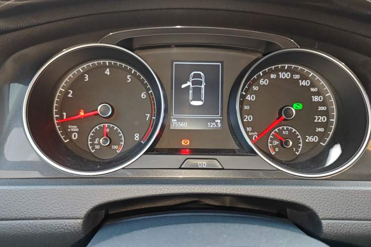 Used Volkswagen Golf 2018 230TSI Automatic Luxury Version
