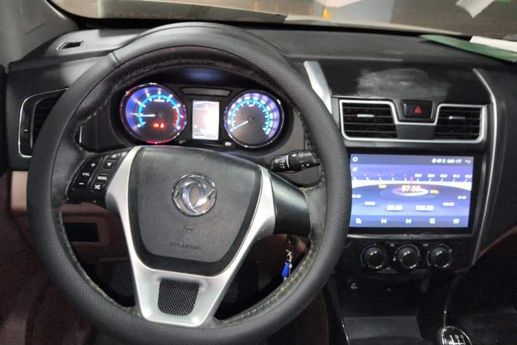 Used FORTHING SX6 2016 1.6L Manual Luxury Model
