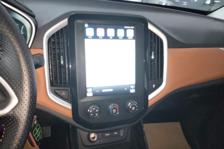 Used Baojun 530 2021 Global Car Anniversary Edition 1.5T Manual Comfort Model 5 Seats