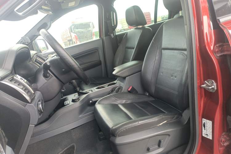 Used Ford Everest 2016 2.0T Gasoline Automatic 4x4 Flagship Edition
