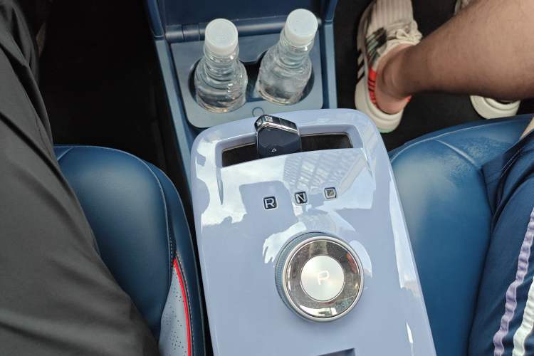 Used Geometry E Firefly 2022 401KM Lightning Tiger 4-Seater
