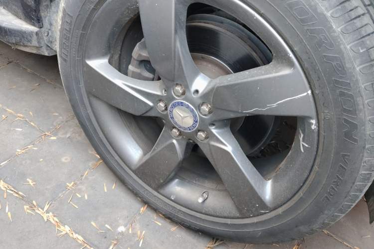 Used Mercedes-Benz GLK-Class 2013 GLK 300 4MATIC Dynamic Sunroof Model