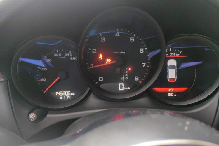 Used Porsche Macan 2016 Macan 2.0T Instrument Cluster