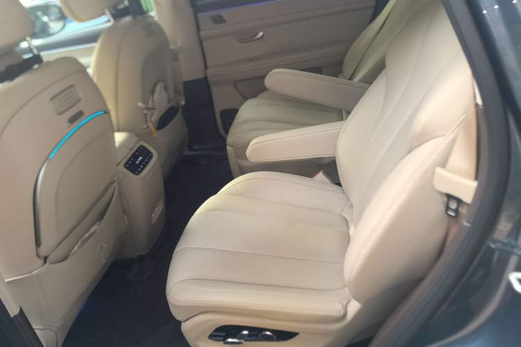 Used Hima AITO M7 2024 1.5T Intelligent Driving Rear-Drive Ultra Version 6 Seats