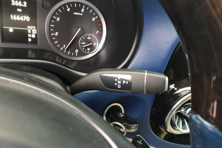 Used Mercedes-Benz Vito 2021 2.0T Business Version 7 Seats