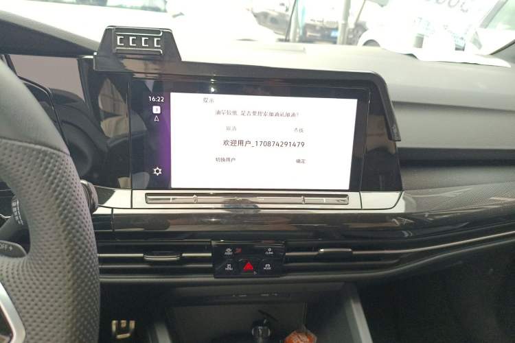 Used Volkswagen Golf 2023 Facelift 280TSI DSG R-Line Lite Audio And AC Panel