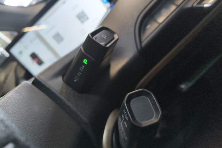 Used Baojun KiWi EV 2021 Artist Model Lithium Iron Phosphate
