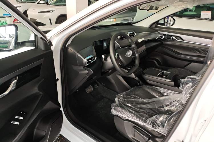 Used Dongfeng Aeolus SKY EV01 2025 530 km AIR Elite Edition