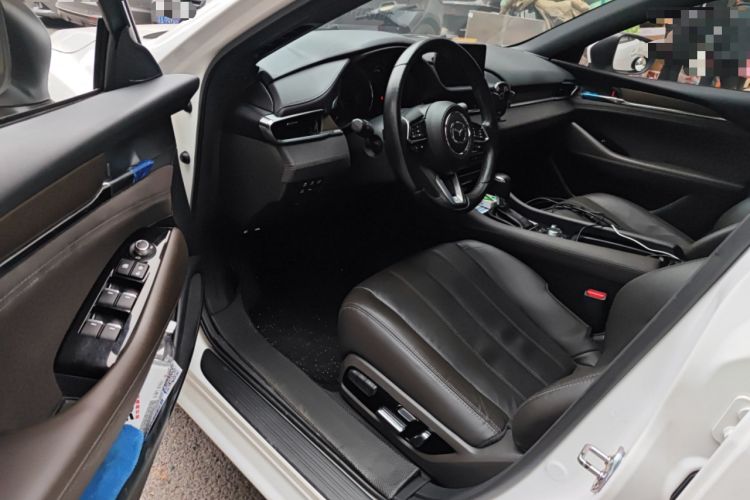 Used Mazda Atenza 2020 2.5L Skytop Deluxe Edition
