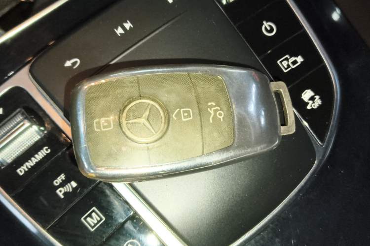 Used Mercedes-Benz GLC 2022 Refreshed GLC 260 L 4MATIC Dynamic Edition Interior 1