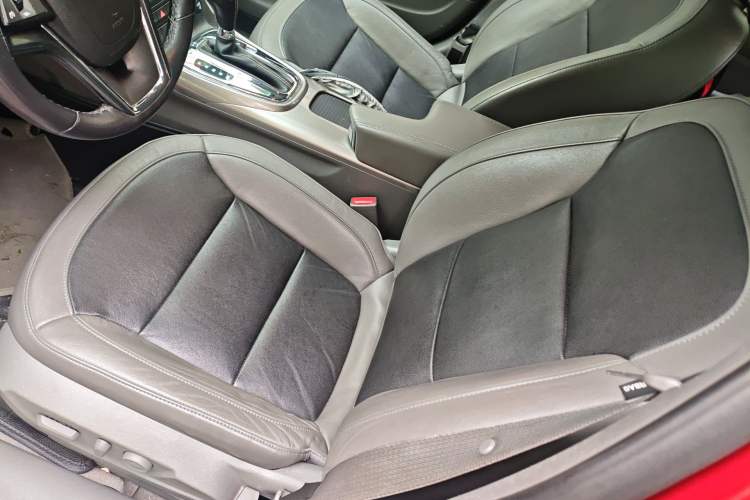 Used Chevrolet Malibu 2014 2.4L Automatic Luxury Edition Left Front Seat