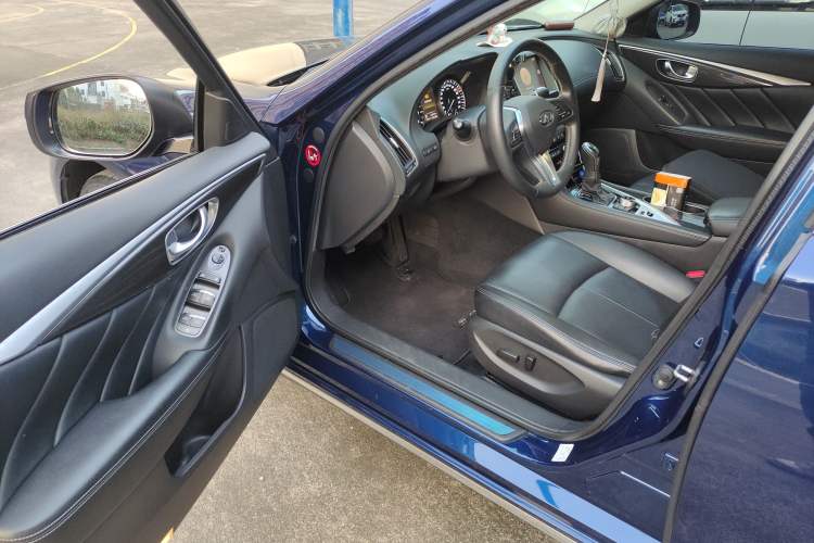 Used Infiniti Q50L 2018 2.0T Comfort Edition China VI Standard