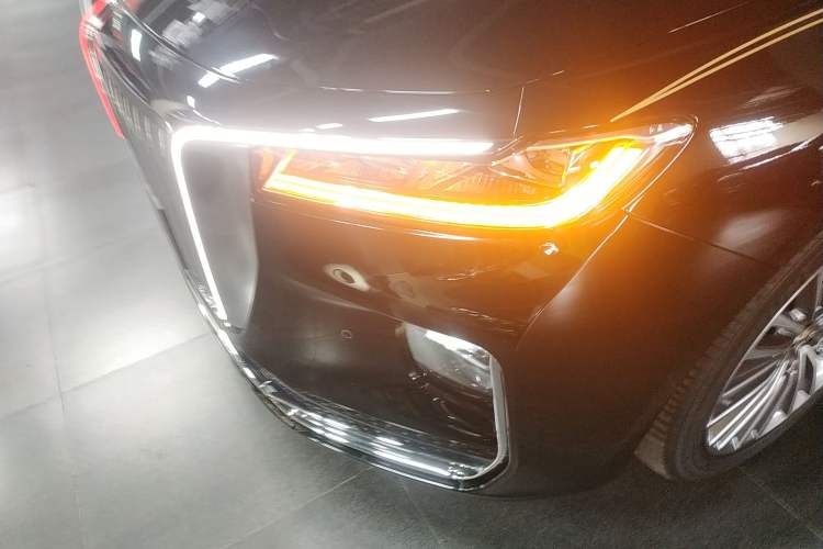 Used Hongqi H9 2022 2.0T Smart Connect Flagship Edition
