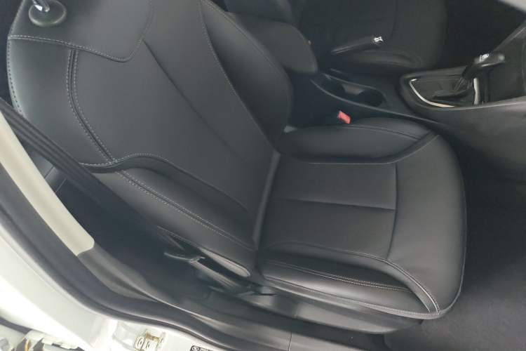 Used Buick GT 2015 15N Automatic Deluxe Edition Right Front Seat