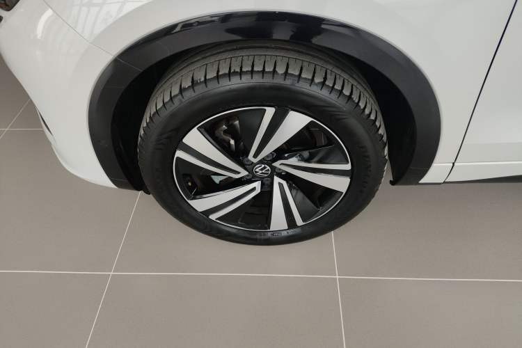 Used Volkswagen Tavendor 2024 380TSI All-Wheel Drive R-Line Cruise Edition