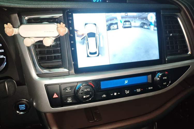 Used Toyota Highlander 2018 2.0T Four-Wheel Drive Prestige Version 7 Seats China V Emission Standard