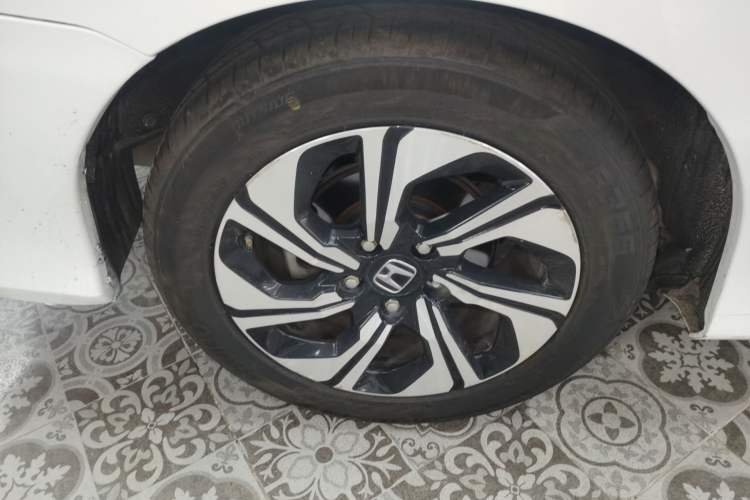 Used Honda Crider 2016 1.8L CVT Luxury Edition
