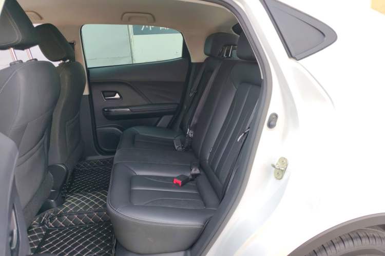 Used ORA iQ 2018 Smart Connectivity Model