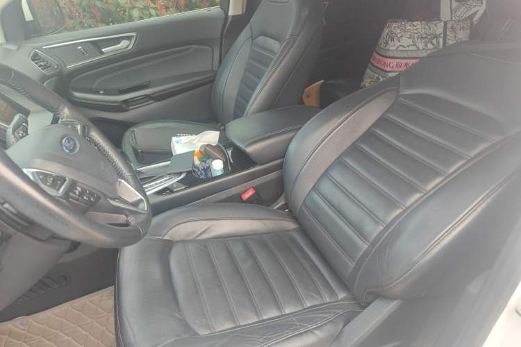 Used Ford Edge 2016 EcoBoost 245 Two-Wheel-Drive Titanium 7-Seater Left Front Seat