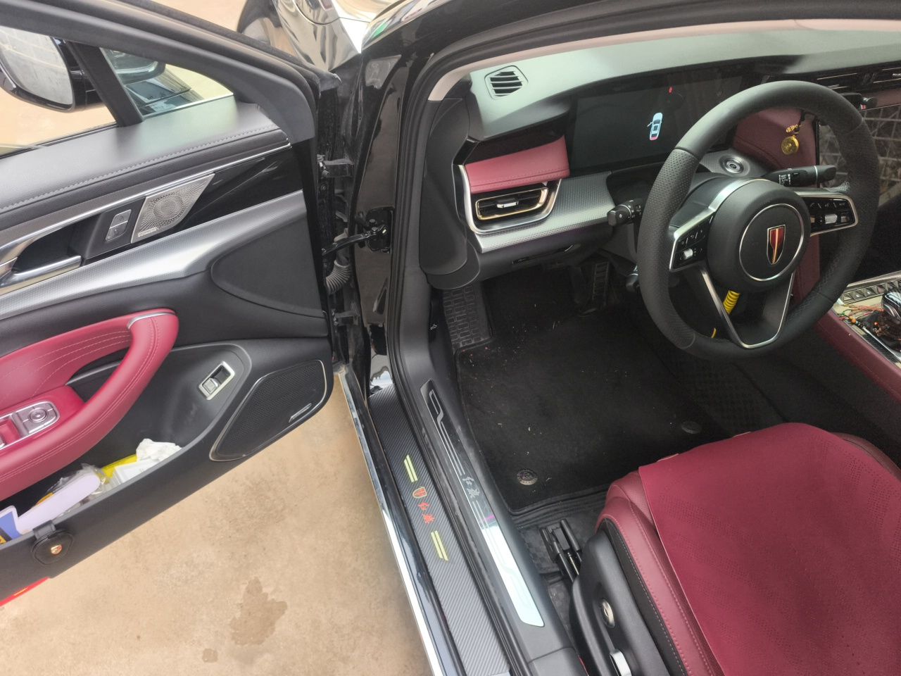 Hongqi H5 2024 2.0T Automatic Smart Connect Flagship Edition - Chinese Trim Chang — снимка 16