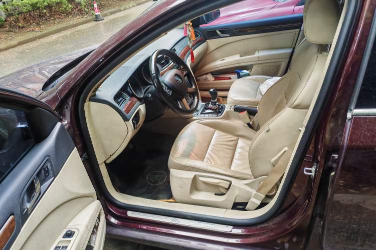 Used Skoda Superb 2013 1.8TSI Automatic MingShi Edition Driver Seat