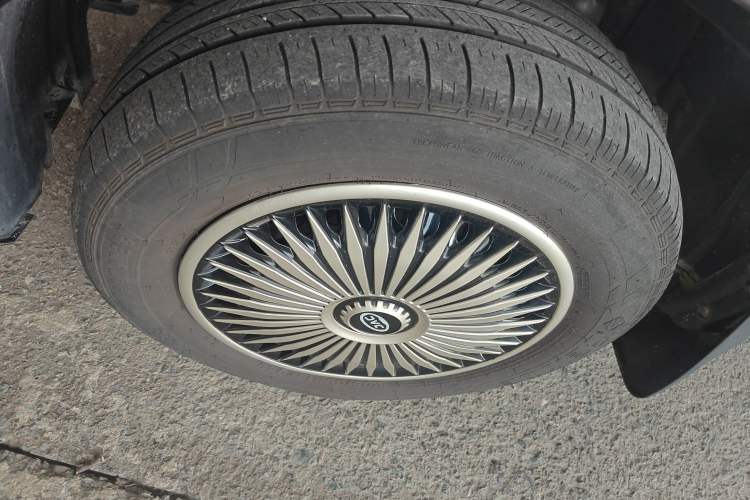 Used JAC Refine M3 2022 PLUS IKEA Edition 1.8L Comfort Version