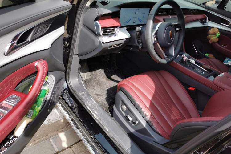 Used Hongqi H5 PHEV 2025 170 Super Hybrid Version Driver Seat