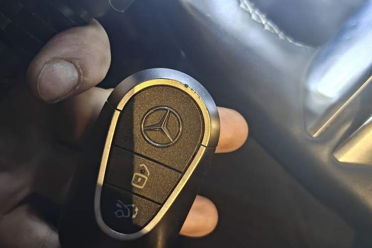 Used Mercedes-Benz C-Class 2022 C 200 L Sport Edition Vehicle Key