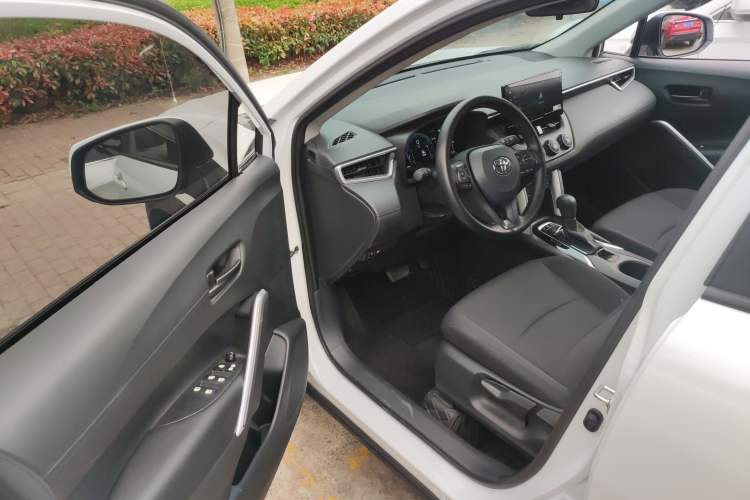 Used Toyota Corolla Cross 2024 2.0L Pioneer Edition Driver Seat