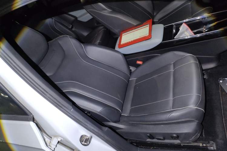 Used Volkswagen ID.4 X 2023 Pure Smart Edition Right Front Seat