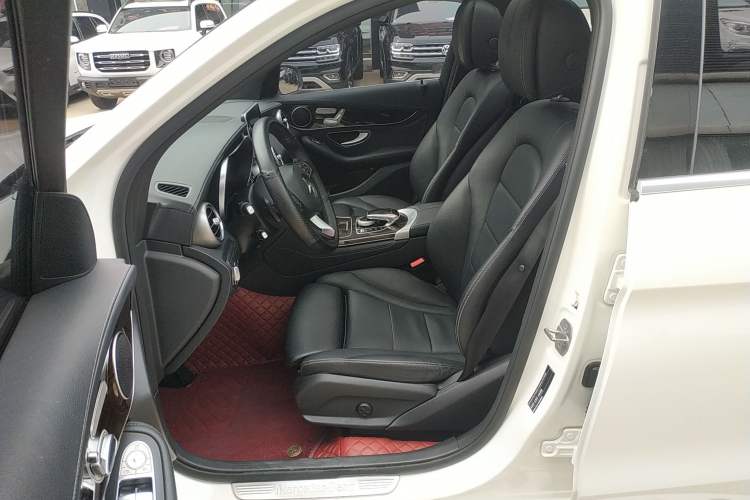 Used Mercedes-Benz GLC 2019 GLC 260 L 4MATIC Dynamic Model Left Front Seat