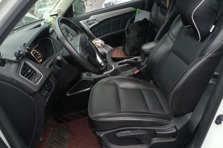 Used Geely Auto Vision X6 2016 1.8L Manual Luxury Model
