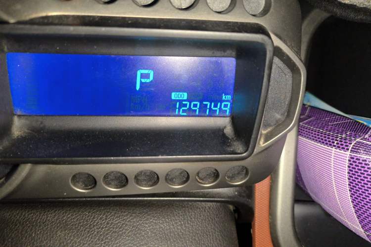 Used Chevrolet Aveo Sonic 2011 Sedan 1.4L Automatic SE