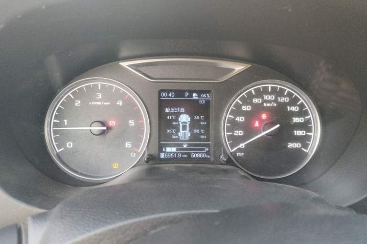 Used Dongfeng Ruichi 6 2021 2.3T Automatic All-Wheel Drive Diesel Luxury Flat-Base Long Cargo Bed M9T Instrument Cluster