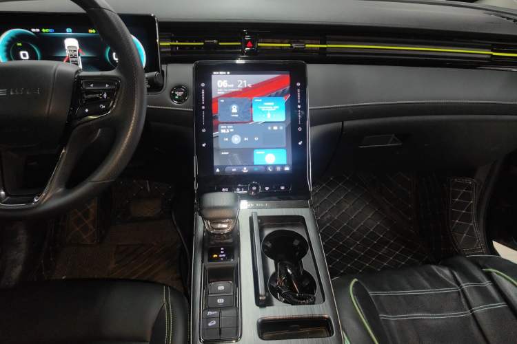 Used Roewe RX5 2021 PLUS 330TGI Automatic National Style Smart Enjoyment Edition