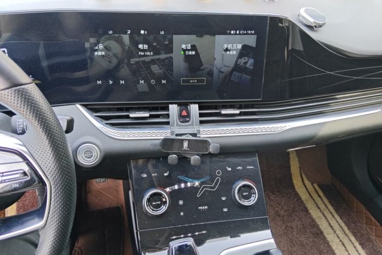 Used Bestune B70 2022 Third Generation 1.5T Automatic Enjoyment Version Audio And AC Panel