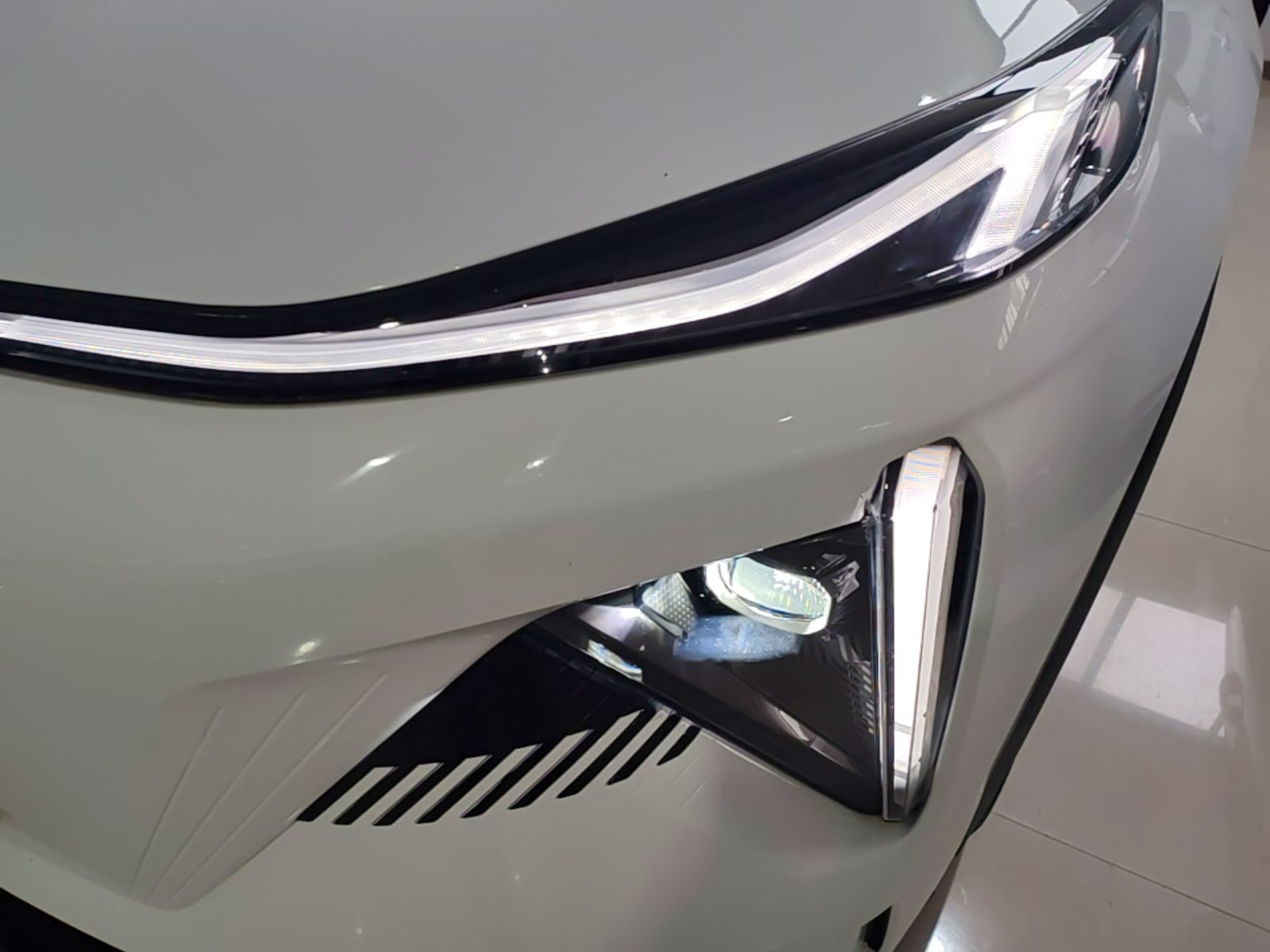 Geely Galaxy L7 2023 1.5T 115 km MAX — снимка 8