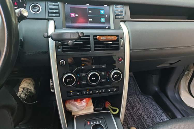 Used Land Rover Discovery Sport 2017 2.0T SE