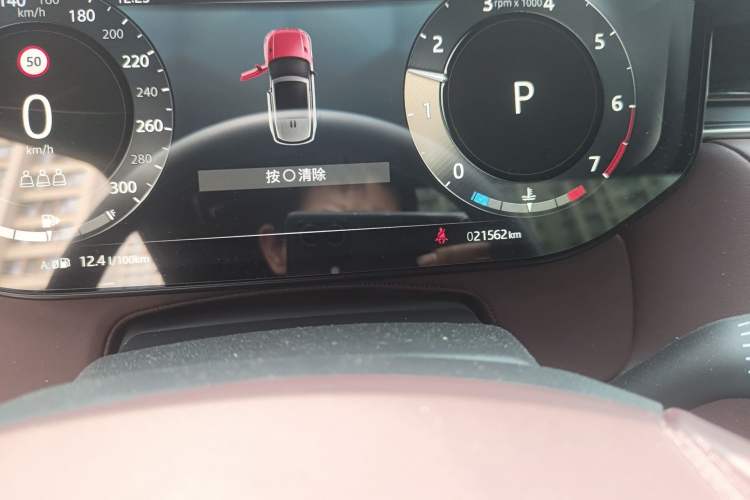 Used Land Rover Range Sport 2025 400 PS Dynamic SE Odometer Close Up